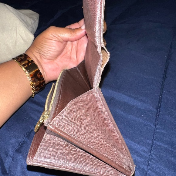 Authentic Vintage Wallet - Picture 8 of 10